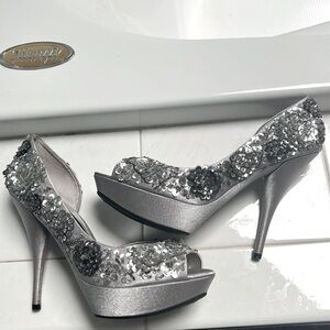Gorgeous Nina 'Sadi' Embellished Heels with Sequins & Beading - Size 7